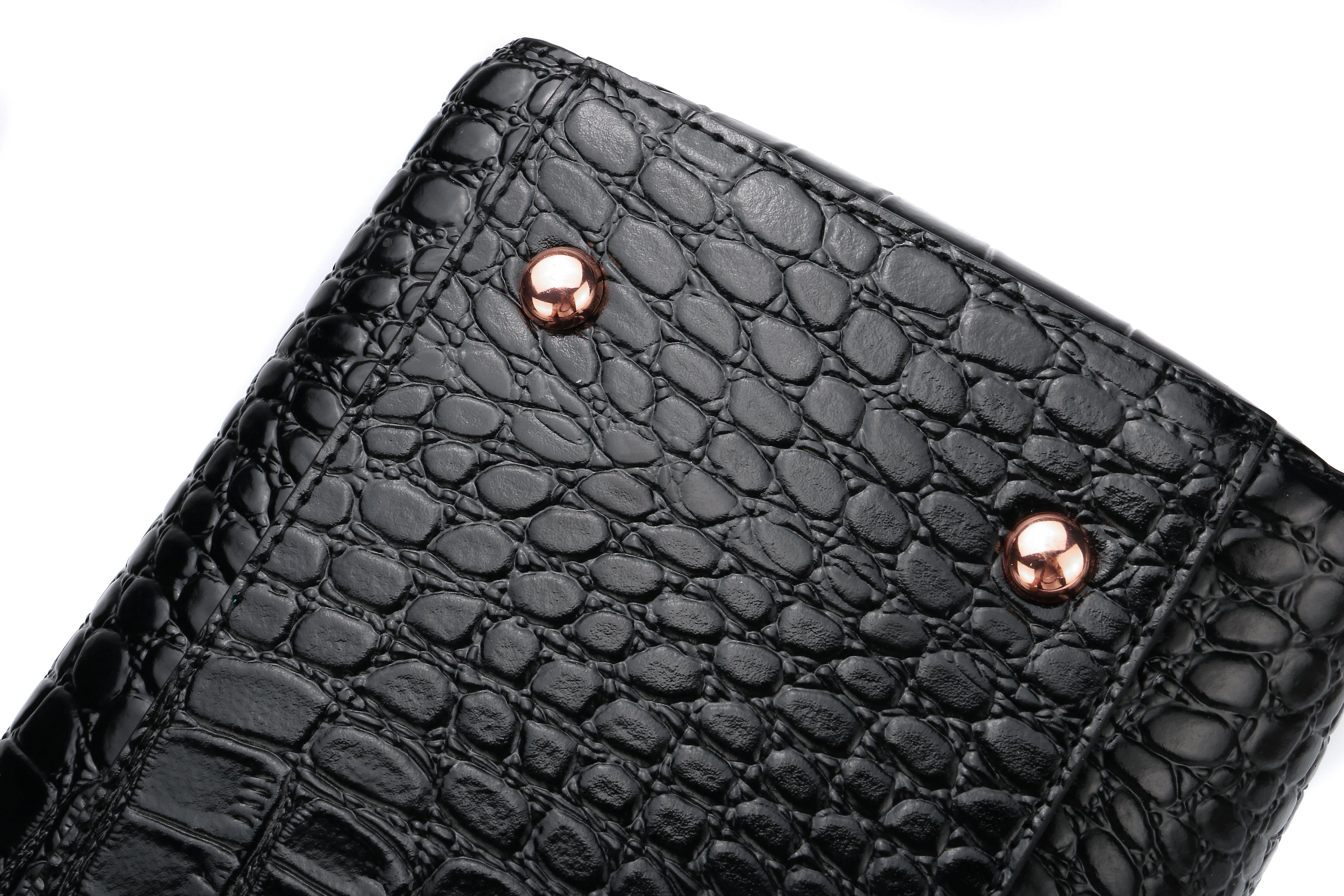 [limited edition] JULIA BLACK | croc patent Leather 14"Laptop Handbag | CHAMPAGNE GOLD - Image 8